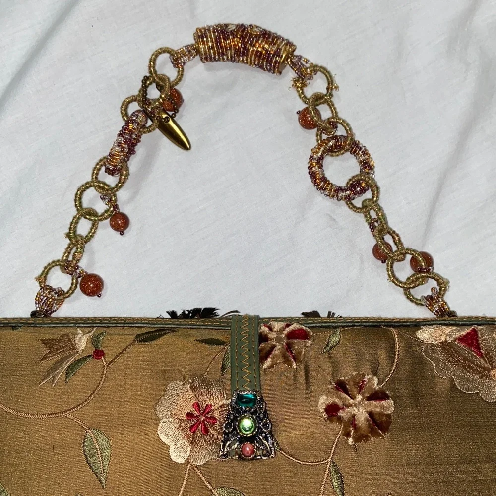 RARE HTF Like new Mary Frances Vintage Jeweled & Beaded feathers Clutch - Picture 7 of 16
